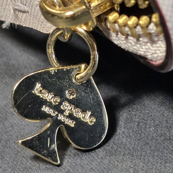 Kate Spade Wallet Zip Around Hop To It Rabbit Cottontail Like New - Picture 13 of 16